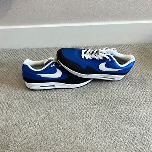 Nike Men’s Brand New Airmax